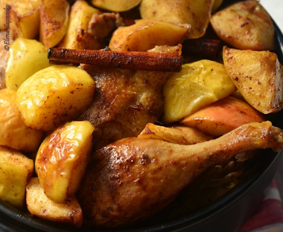 УТКА С ЯБЛОКАМИ