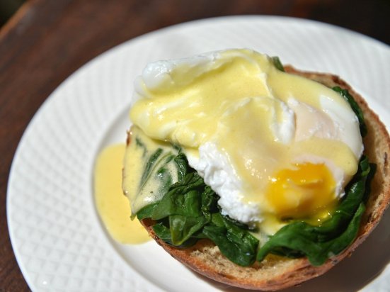 ЯЙЦО ПАШОТ ГОЛЛАНДСКИЙ СОУС ЯЙЦА ФЛОРЕНТИН