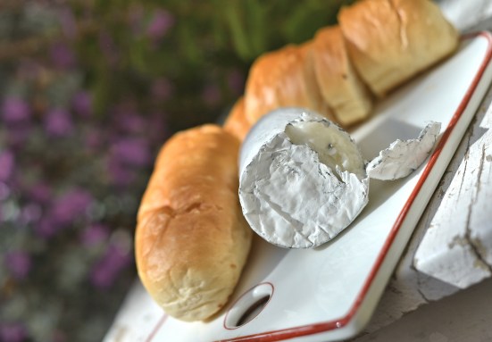 СУП ИЗ ЛИСТЬЕВ СВЕКЛЫ МАНГОЛЬД С КОЗЬИМ СЫРОМ В СТИЛЕ Сент-Мор Sainte-Maure