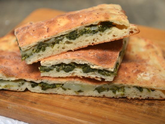 ПИРОГ С МОЦАРЕЛОЙ И ШПИНАТОМ