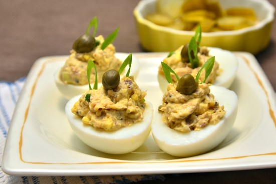 ФАРШИРОВАННЫЕ ЯЙЦА