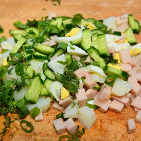 ОКРОШКА С ХОЛОДНЫМ КВАСОМ И СО ЛЬДОМ