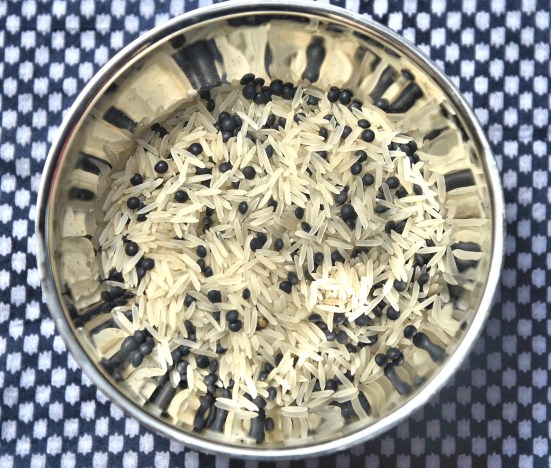 Маджадра из черной чечевицы